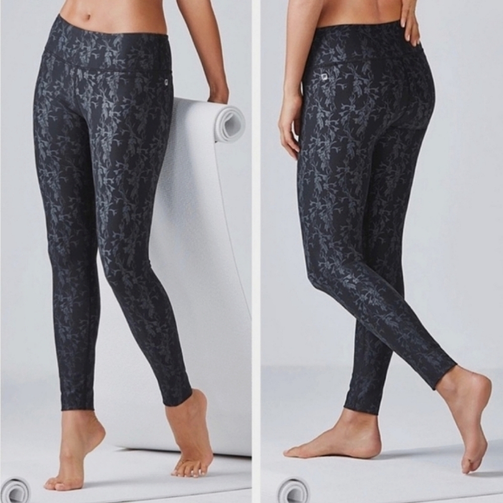 Fabletics Define Powerhold Activewear Womens Black Floral Ankle Leggings Size M